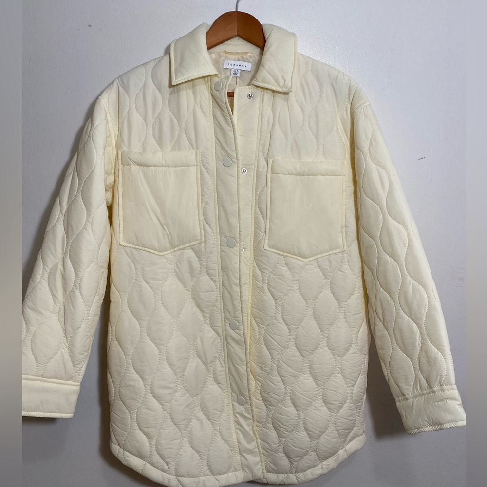 Topshop Puffer Jacket Size S but fits big!